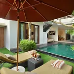 Big Private 7 Bed, 7 Bath, Goldflower Villa With 2X Pool, 2X Lounge, Best Location